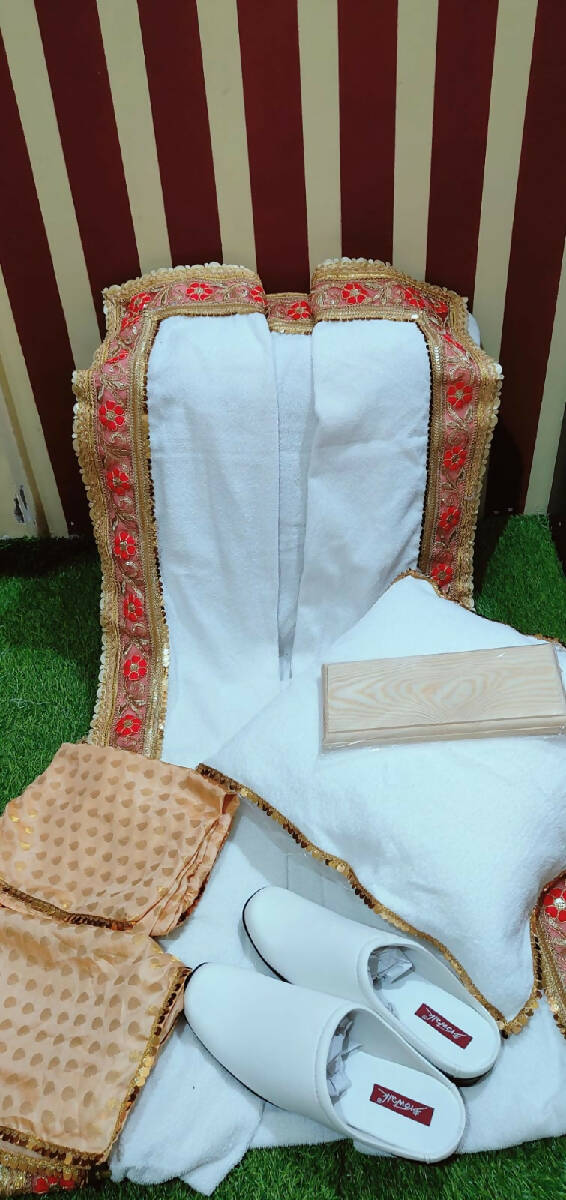 Sharaf & Ziayfat Set