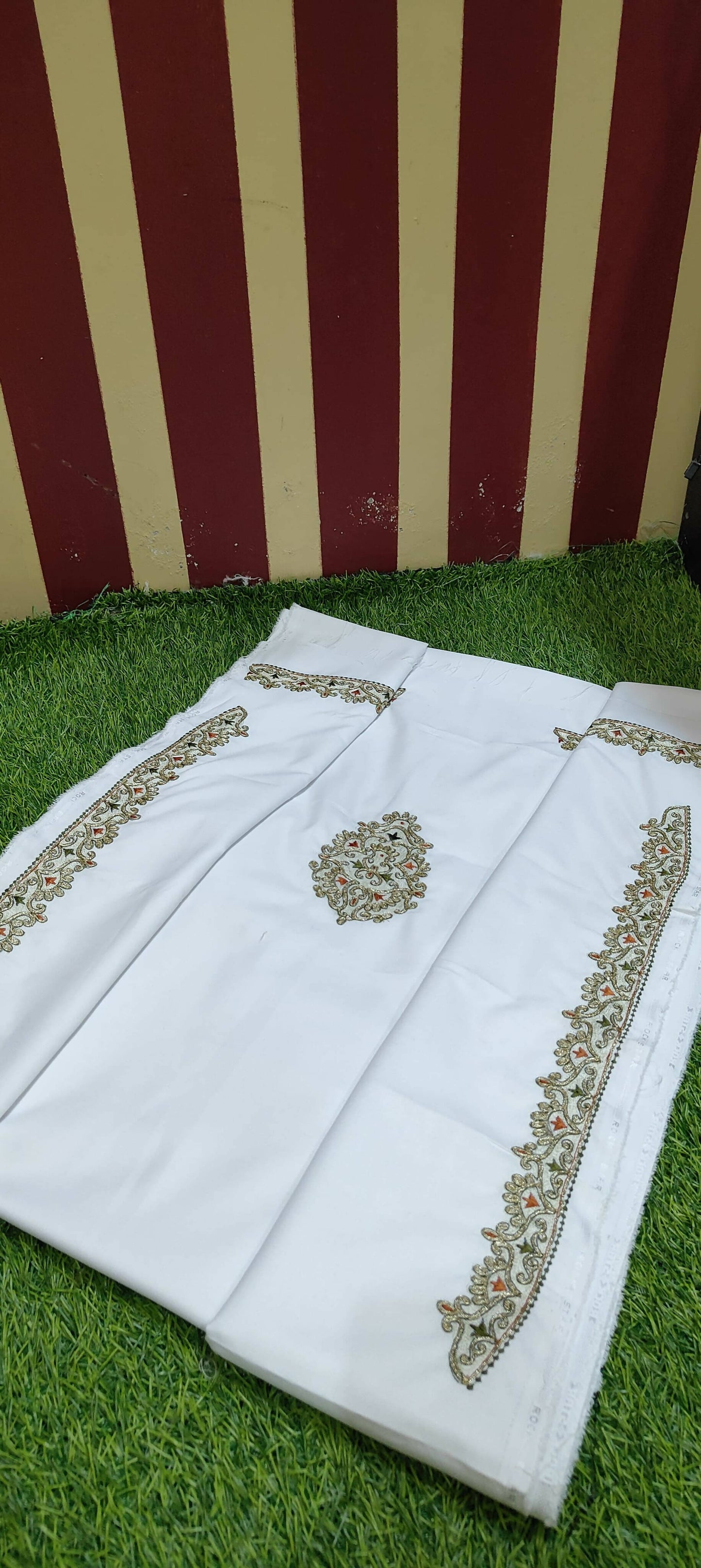 Embroided Kurta Pajama Saya