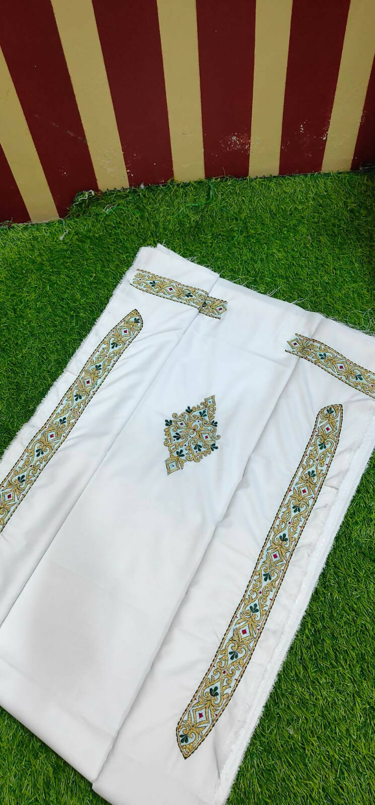 Embroided Kurta Pajama Saya