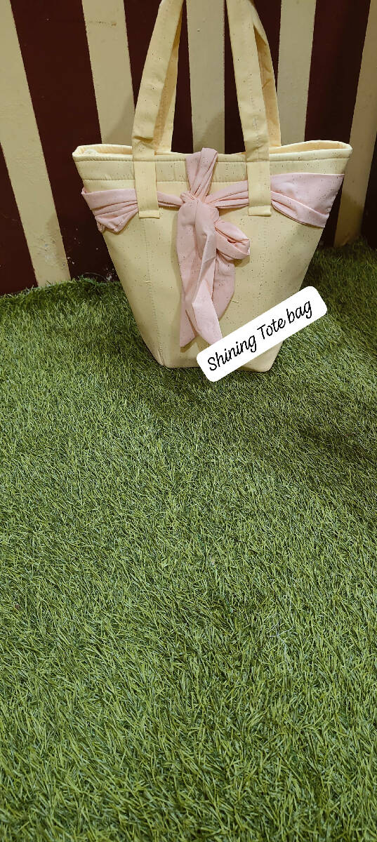 Tote bag