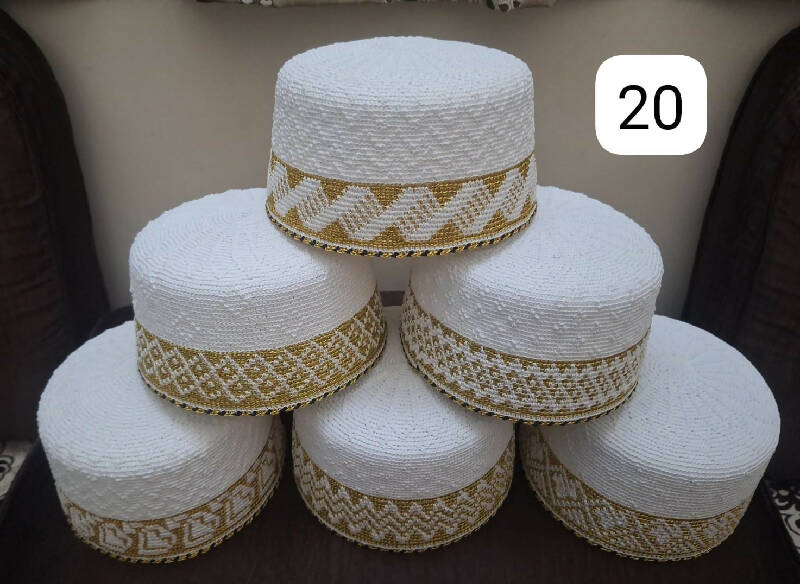 Gents white topi Size 20