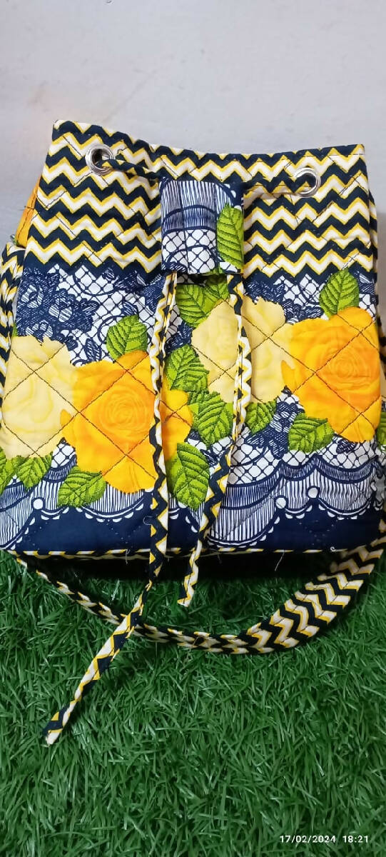 Quilted bucket bag