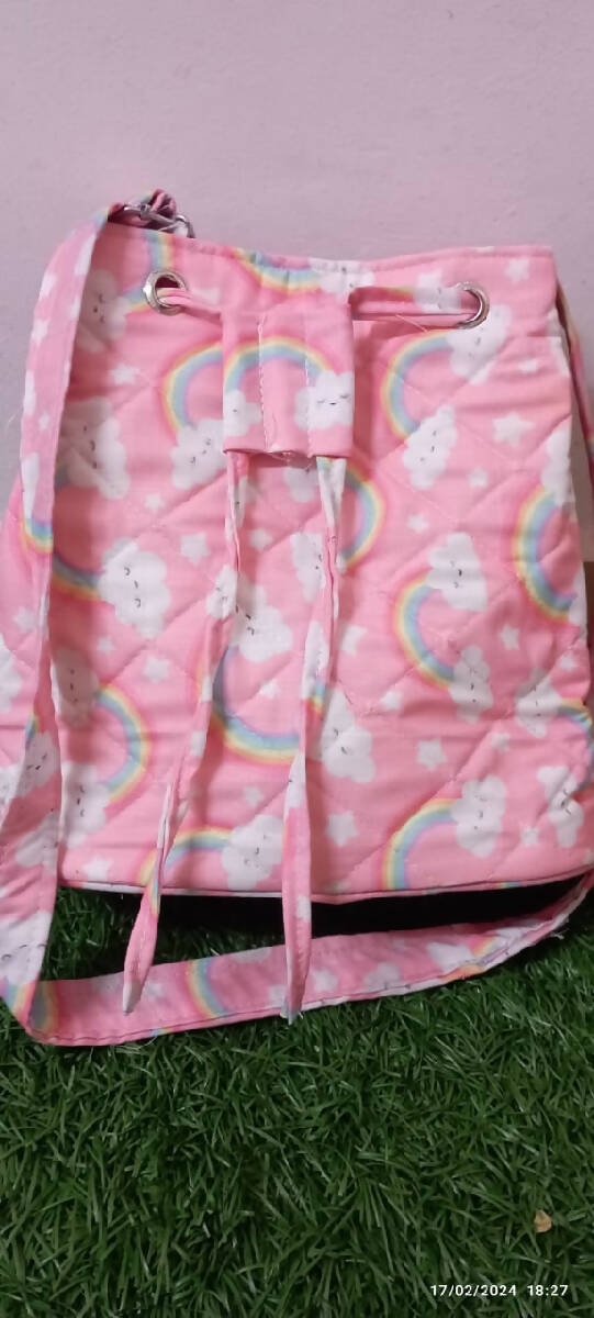 Quilted bucket bag