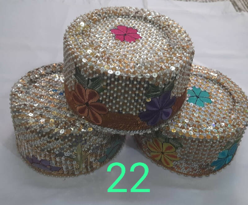 Girls Topi Size 22