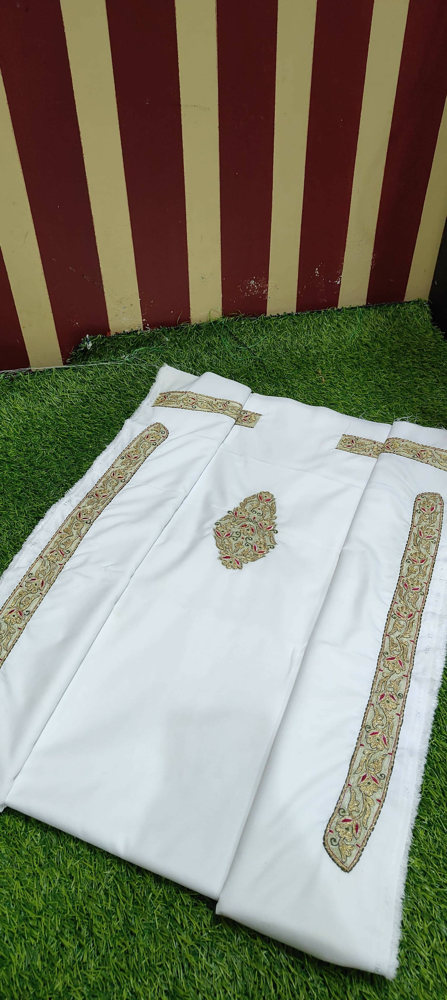 Embroided Kurta Pajama Saya