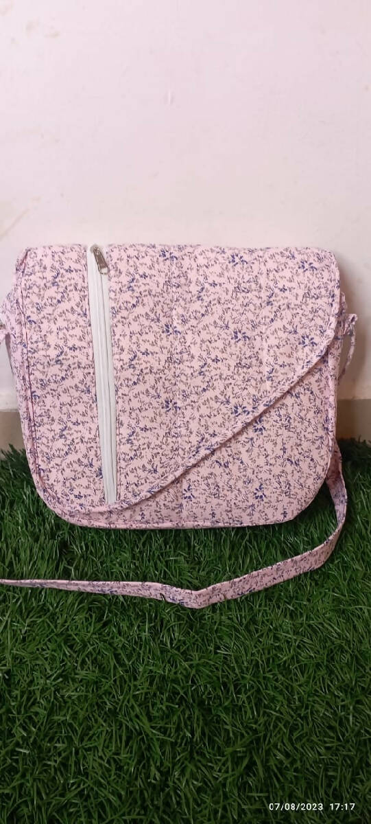 Sling Bag Light Pink