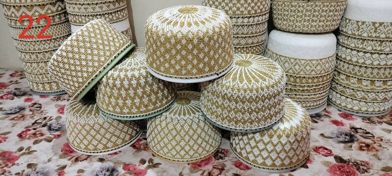 Golden Topi Size 22