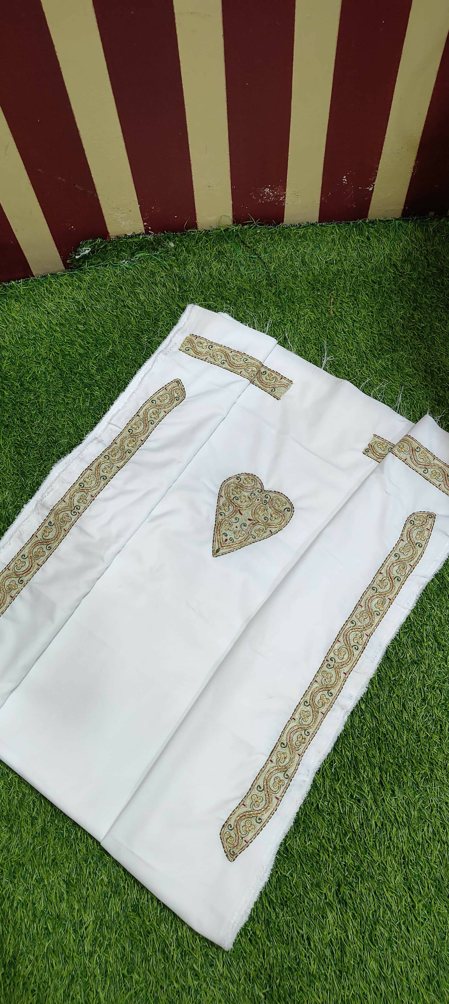 Embroided Kurta Pajama Saya