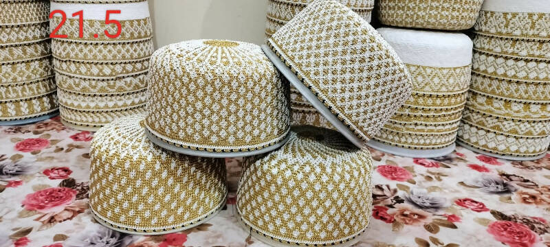 Golden Topi Size 21.5